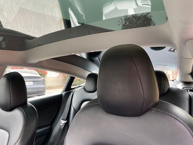 2022 Tesla Model 3 Image 21