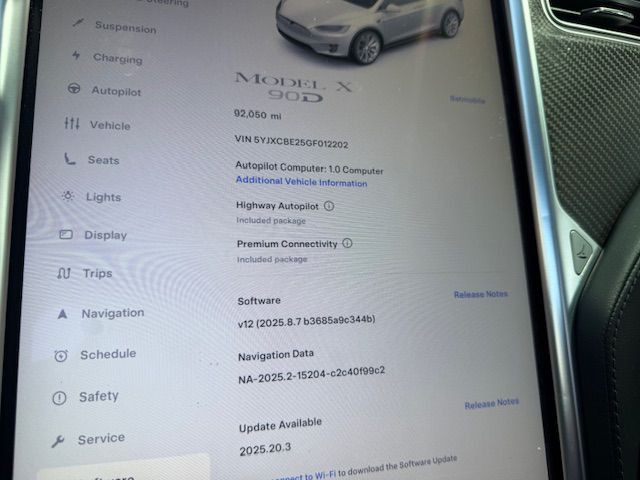 2016 Tesla Model X Image 9