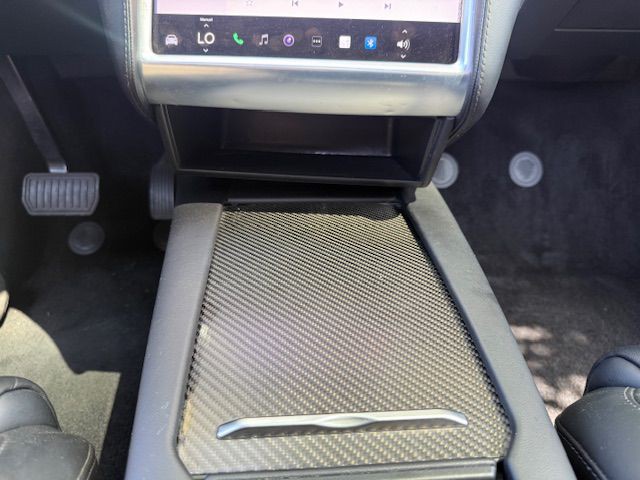 2016 Tesla Model X Image 27