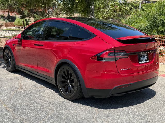 2017 Tesla Model X Image 2