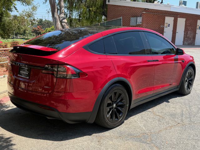 2017 Tesla Model X Image 23