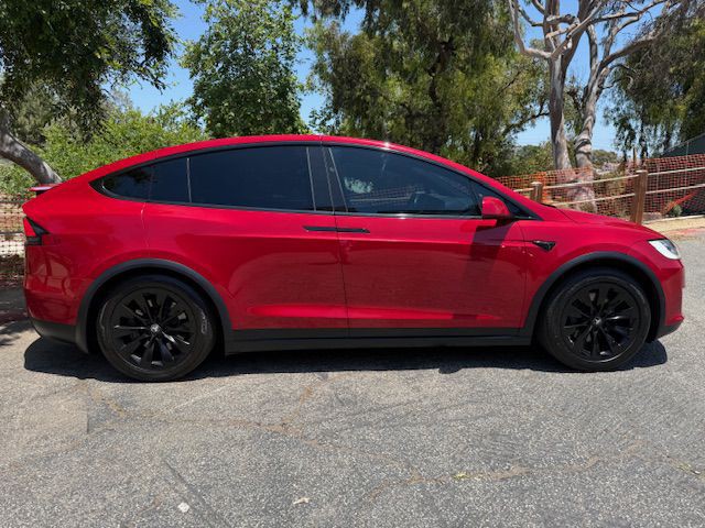 2017 Tesla Model X Image 25