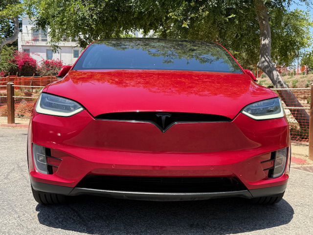 2017 Tesla Model X Image 27