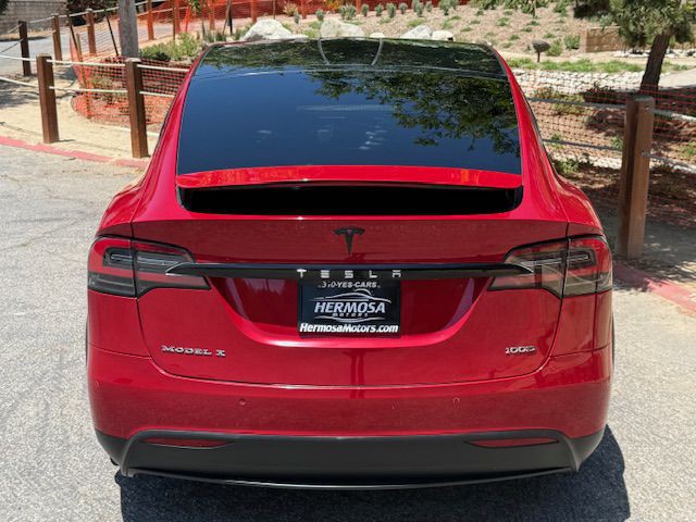2017 Tesla Model X Image 36