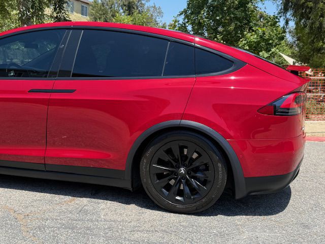 2017 Tesla Model X Image 38