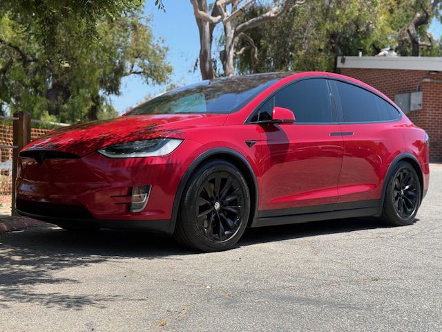 2017 Tesla Model X Image 42