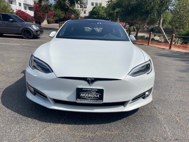 2016 Tesla Model S Image 3