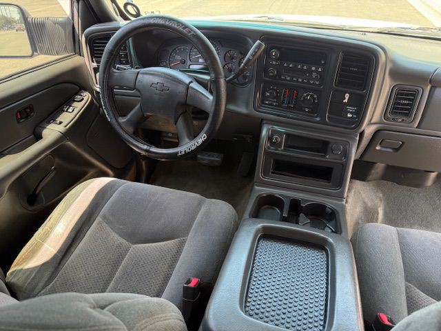 2004 Chevrolet Silverado 1500 Image 7