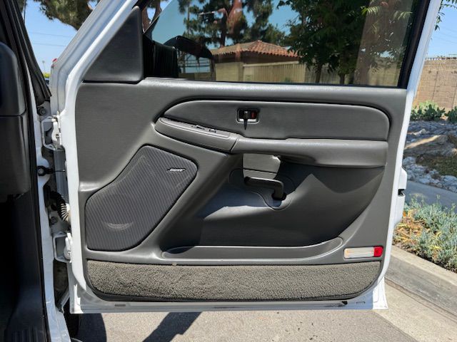 2004 Chevrolet Silverado 1500 Image 27