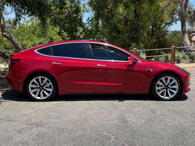 2018 Tesla Model 3 Image 8