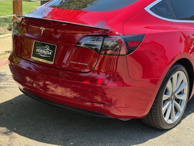 2018 Tesla Model 3 Image 10
