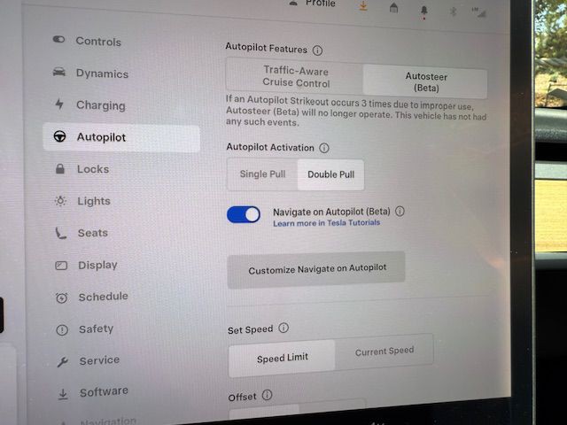 2018 Tesla Model 3 Image 11