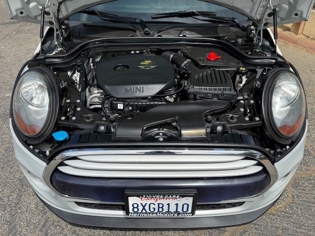 2015 MINI Cooper Image 13