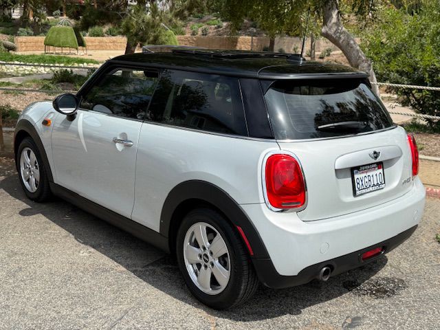 2015 MINI Cooper Image 27
