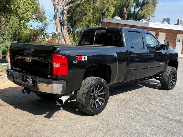 2009 Chevrolet Silverado 1500 Image 2