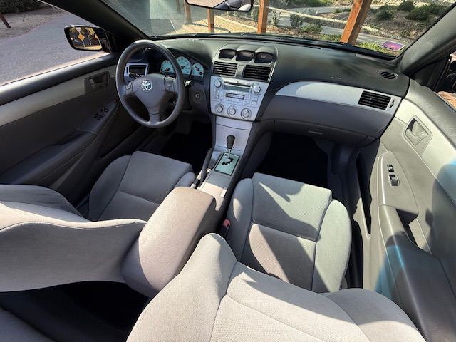 2004 Toyota Camry Image 7