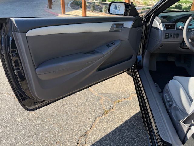 2004 Toyota Camry Image 20