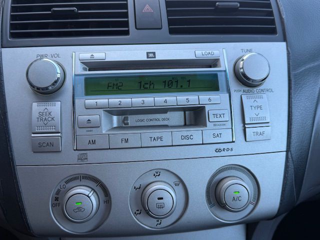 2004 Toyota Camry Image 28