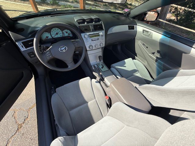 2004 Toyota Camry Image 11
