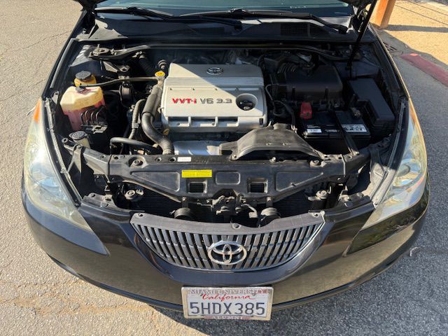 2004 Toyota Camry Image 14