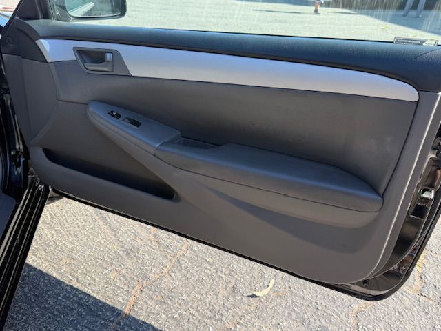 2004 Toyota Camry Image 17