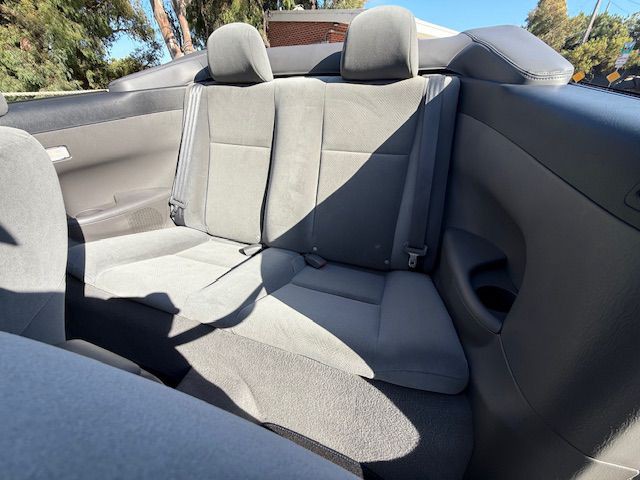 2004 Toyota Camry Image 19