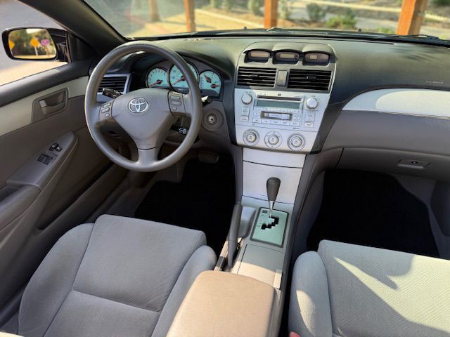 2004 Toyota Camry Image 27