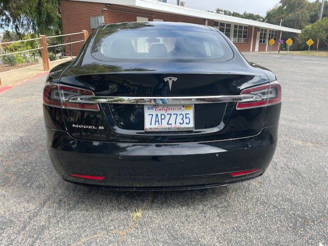 2016 Tesla Model S Image 9