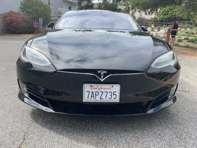 2016 Tesla Model S Image 12