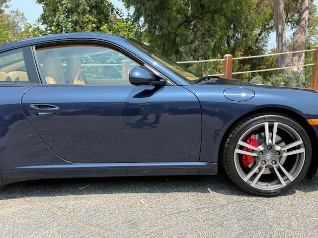 2012 Porsche 911 Image 25