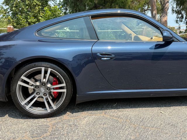 2012 Porsche 911 Image 26