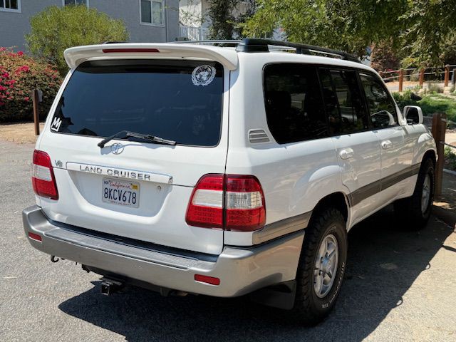 2006 Toyota Land Cruiser Image 4
