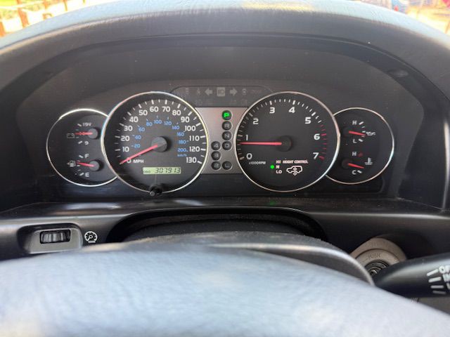 2006 Toyota Land Cruiser Image 13