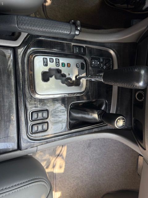 2006 Toyota Land Cruiser Image 14