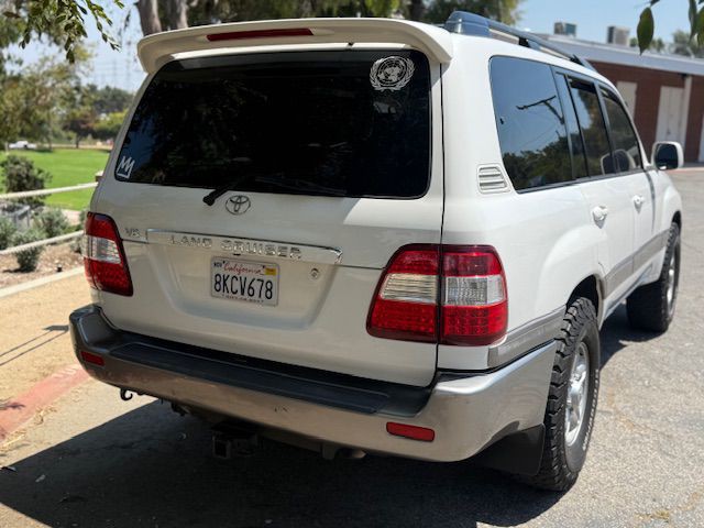 2006 Toyota Land Cruiser Image 30