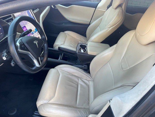 2017 Tesla Model S Image 6