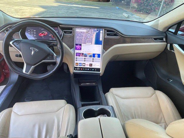 2017 Tesla Model S Image 8