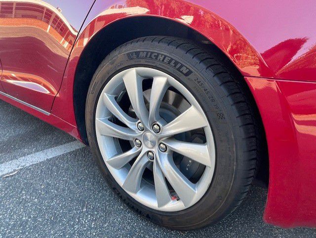 2017 Tesla Model S Image 14