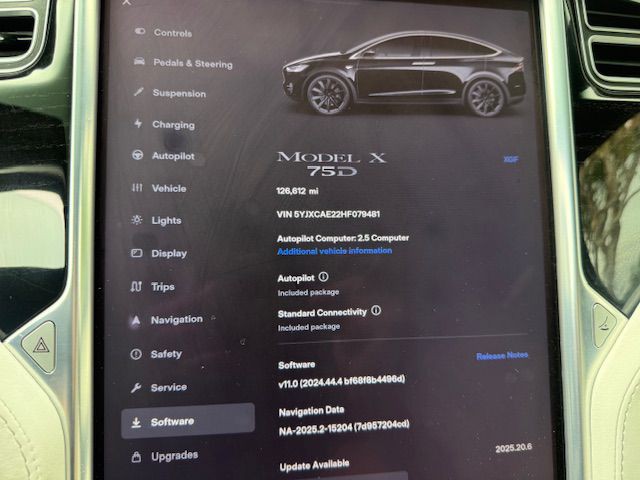 2017 Tesla Model X Image 7