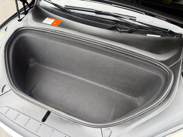 2017 Tesla Model X Image 18