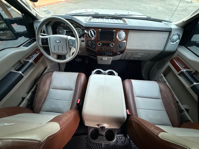 2009 Ford F-350 Image 6