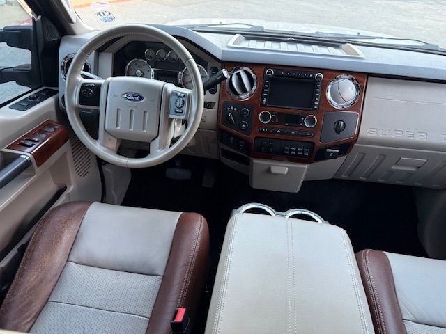 2009 Ford F-350 Image 28
