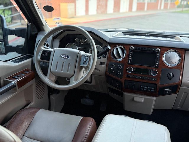 2009 Ford F-350 Image 29
