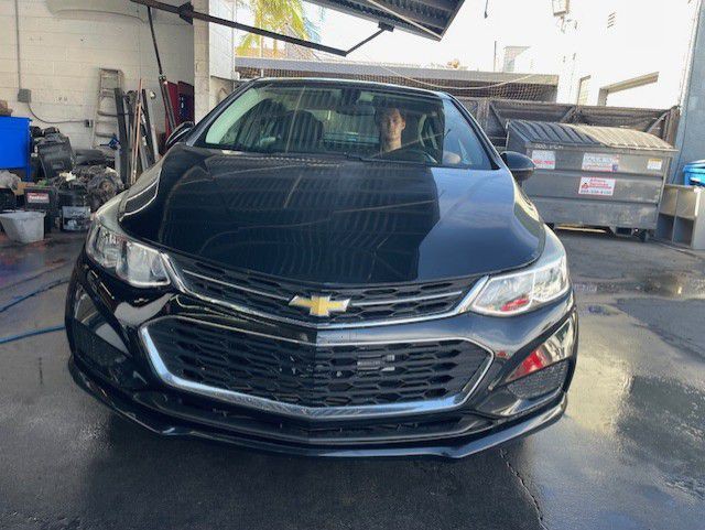 2018 Chevrolet Cruze Image 7