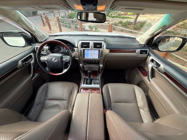 2012 Lexus GX Image 5