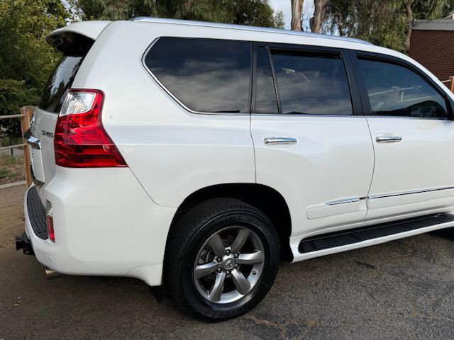 2012 Lexus GX Image 16