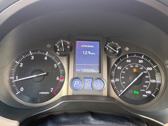 2012 Lexus GX Image 24