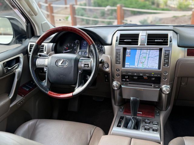 2012 Lexus GX Image 33