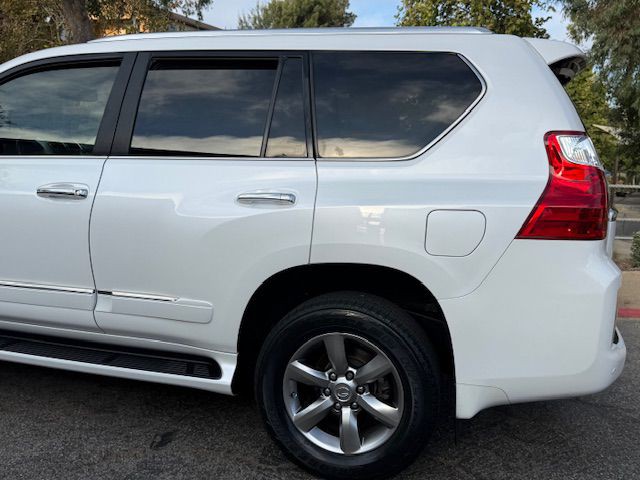 2012 Lexus GX Image 39