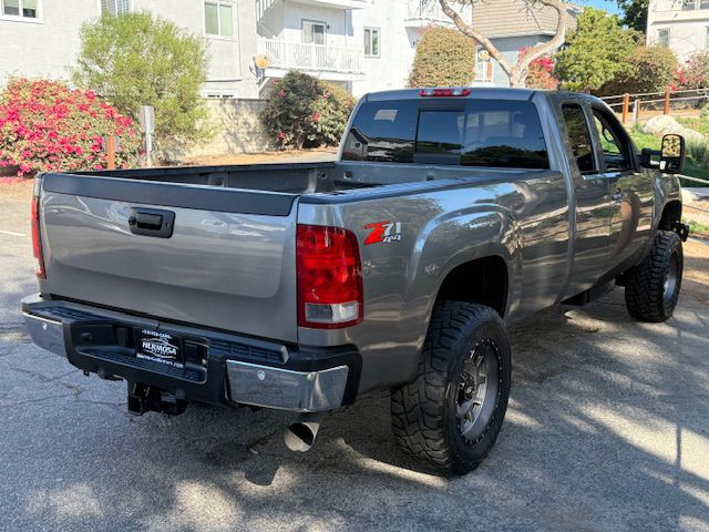 2013 GMC Sierra Image 32
